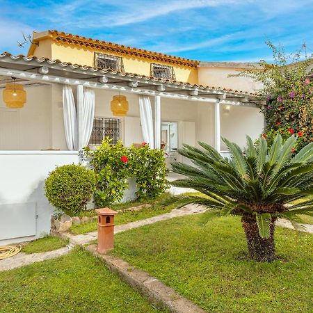 Villa Carmen Golfo Aranci Exterior photo