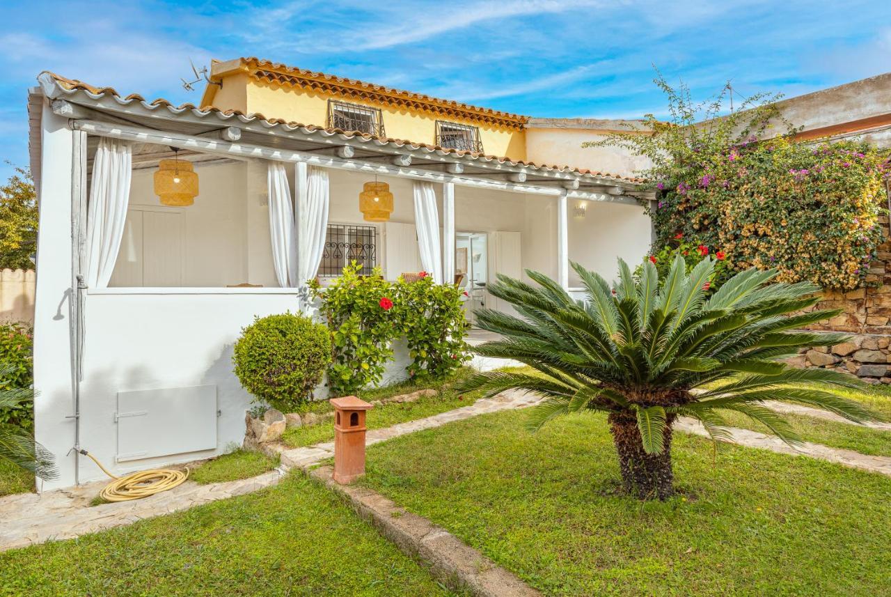 Villa Carmen Golfo Aranci Exterior photo